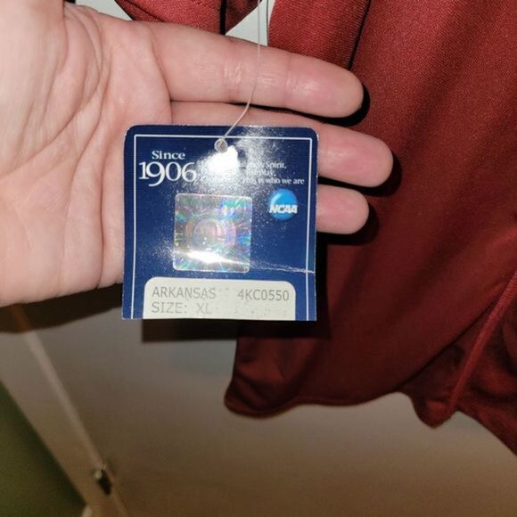 NCAA Arkansas Razorback shirt - Picture 4 of 4